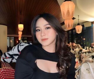 Skandal Resta Maharani Ngewe Sama Pacar Crot di Muka Viral